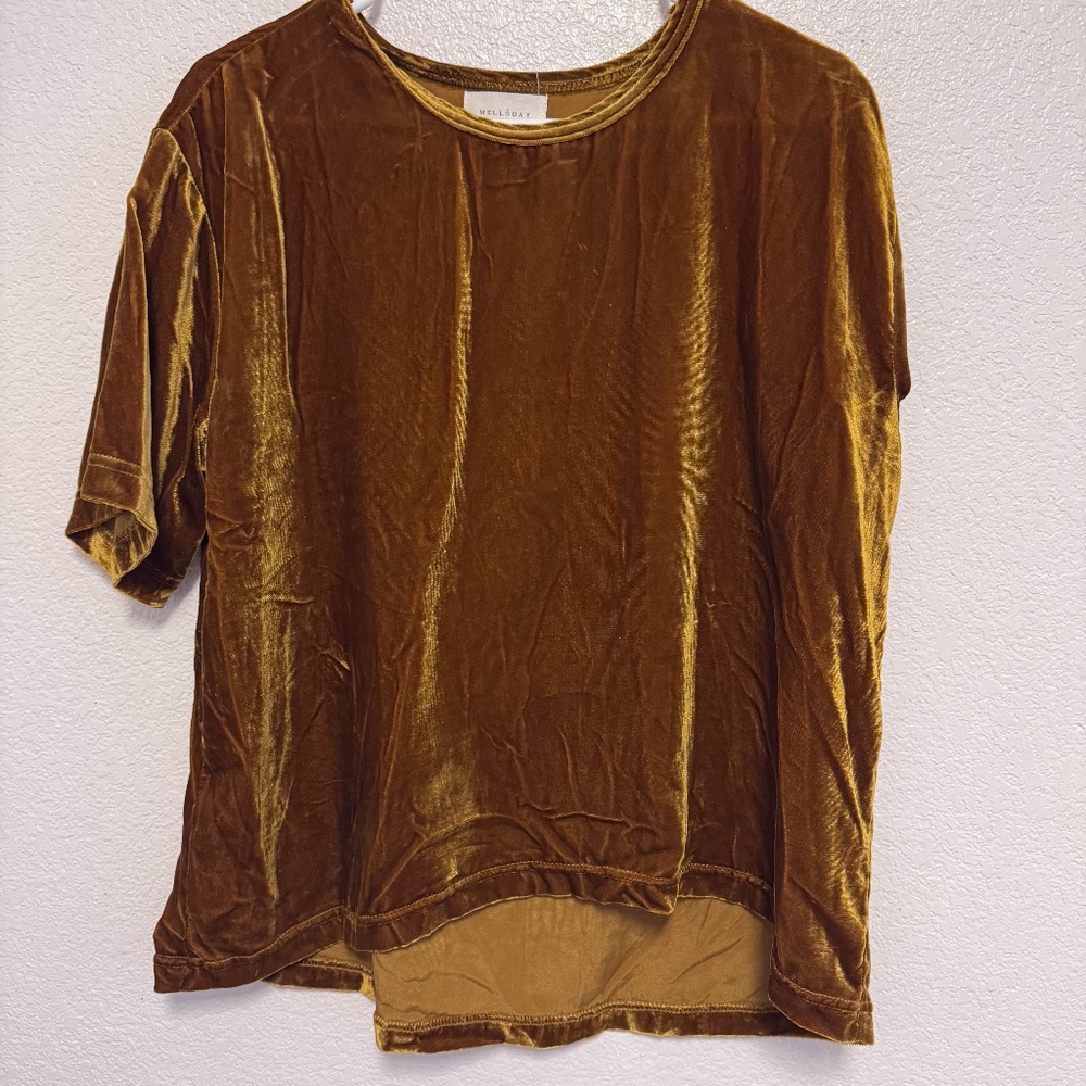 Crushed Velvet gold t-shirt